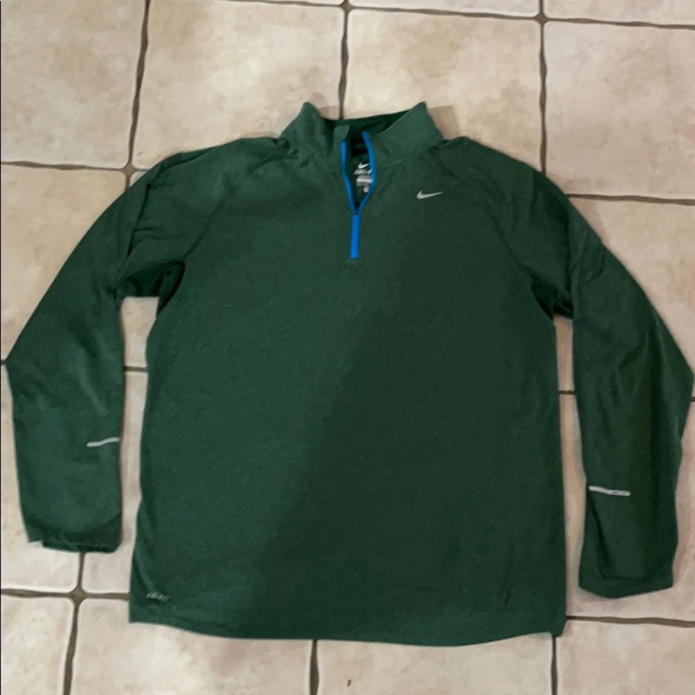 Men’s Nike dry fit green long sleeve 3/4 zip XL
